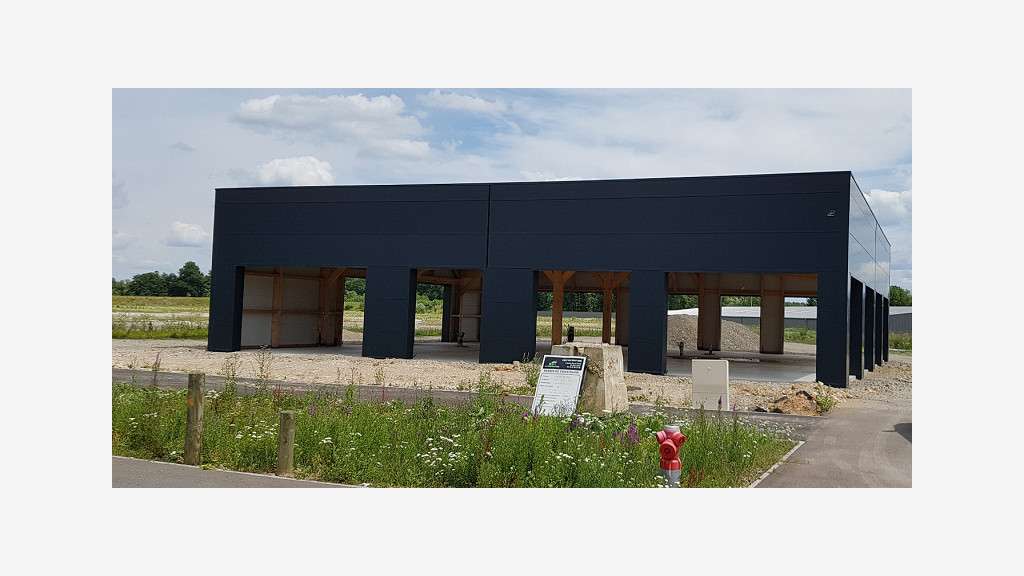 Local d'activités de 200 m² à louer – Entre Veso