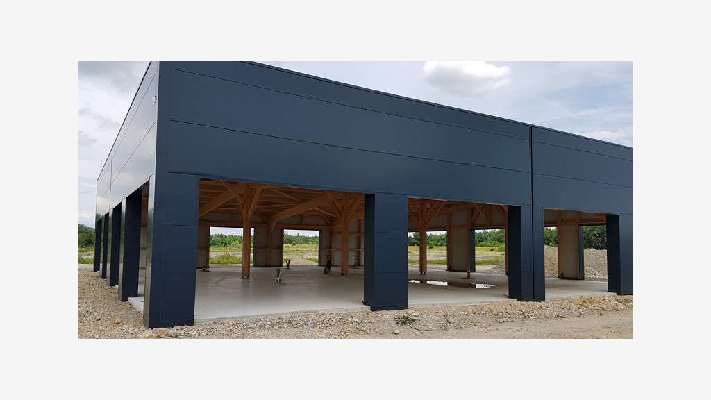 Local d'activités de 200 m² à louer – Entre Veso