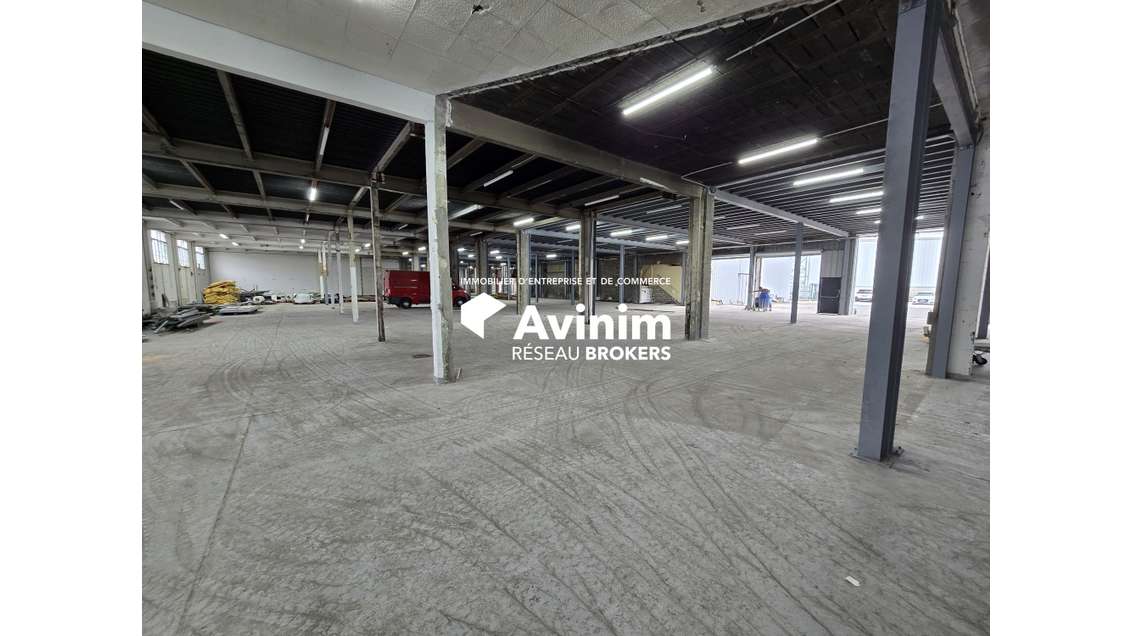 A louer local stockage 375m² ZI Villetaneuse