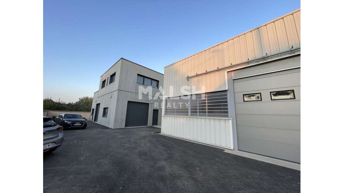 Locaux indépendants 334m² à louer à Villeurbanne