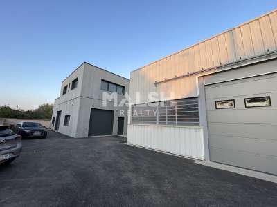 Locaux indépendants 334m² à louer à Villeurbanne