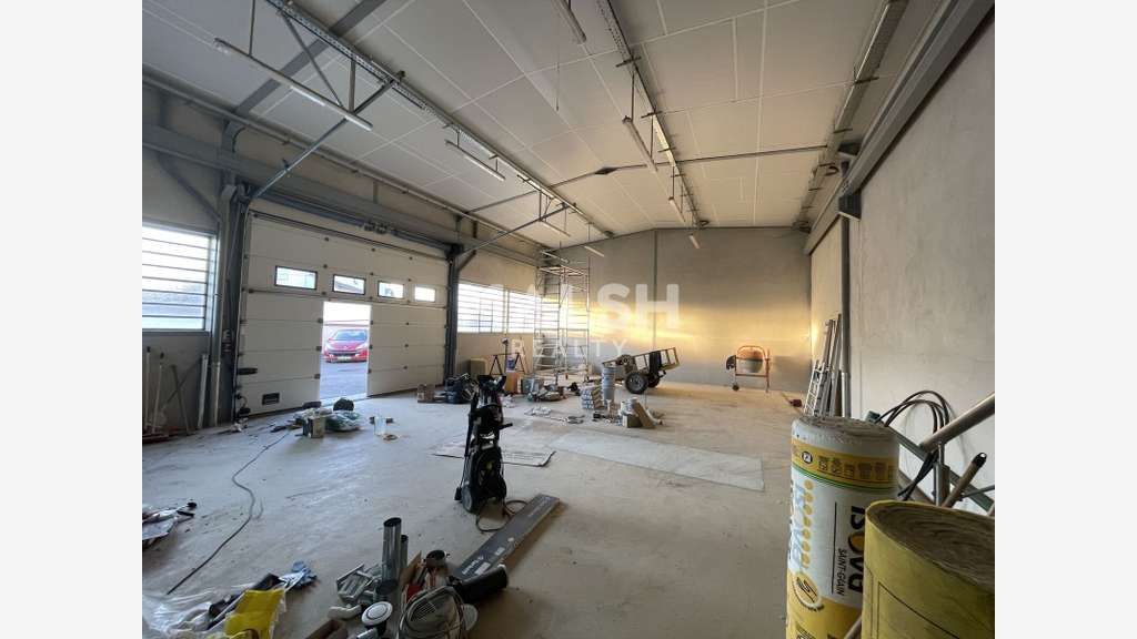Locaux indépendants 334m² à louer à Villeurbanne