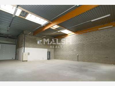 Locaux d'activités à louer 911m² à Villeurbanne