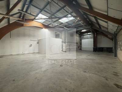 Locaux de 275 à 636m² à louer à Villeurbanne