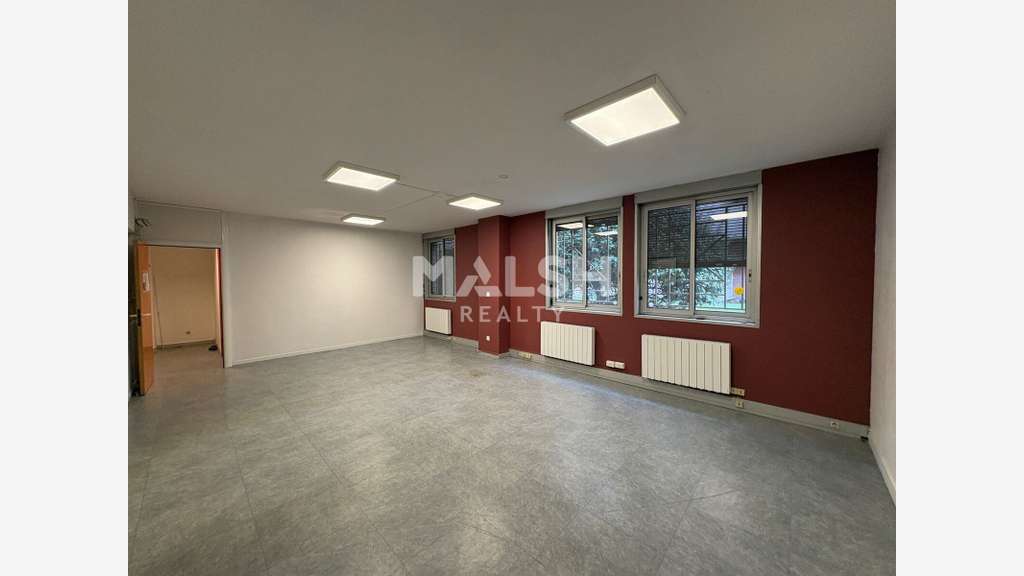 Local mixte activités et bureaux à Villeurbanne