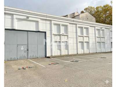 Location Locaux d'activités - Entrepôts à Villeurbanne