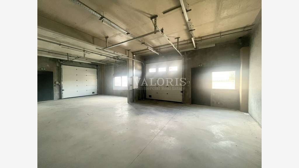 Local atelier 145m² à louer Villeurbanne 