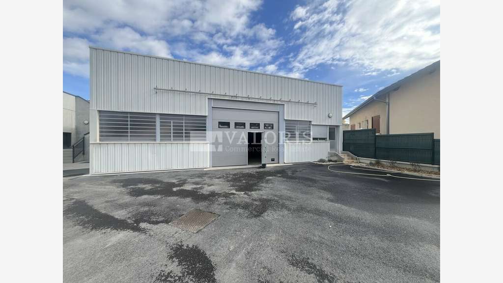 Local atelier 145m² à louer Villeurbanne 