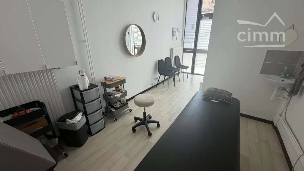 Loue local commercial bureaux de 47m² Villeurbanne
