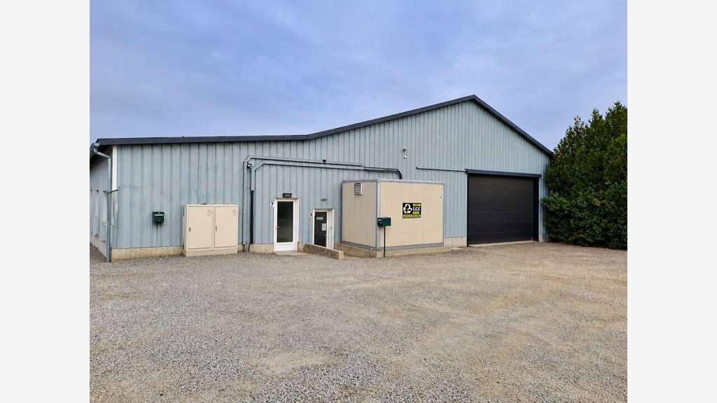 A louer cellule d'activité de 500m² en za à Vitré