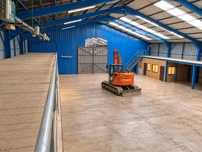 A louer cellule d'activité de 500m² en za à Vitré