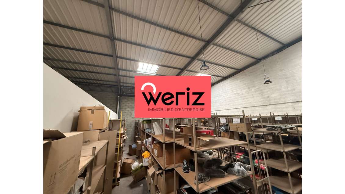 A louer local activité 945m² axe passant Vitrolles