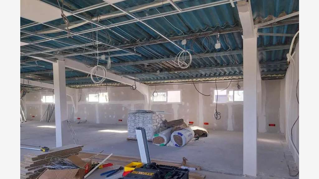 A louer local d'activités 431m² à Vitrolles