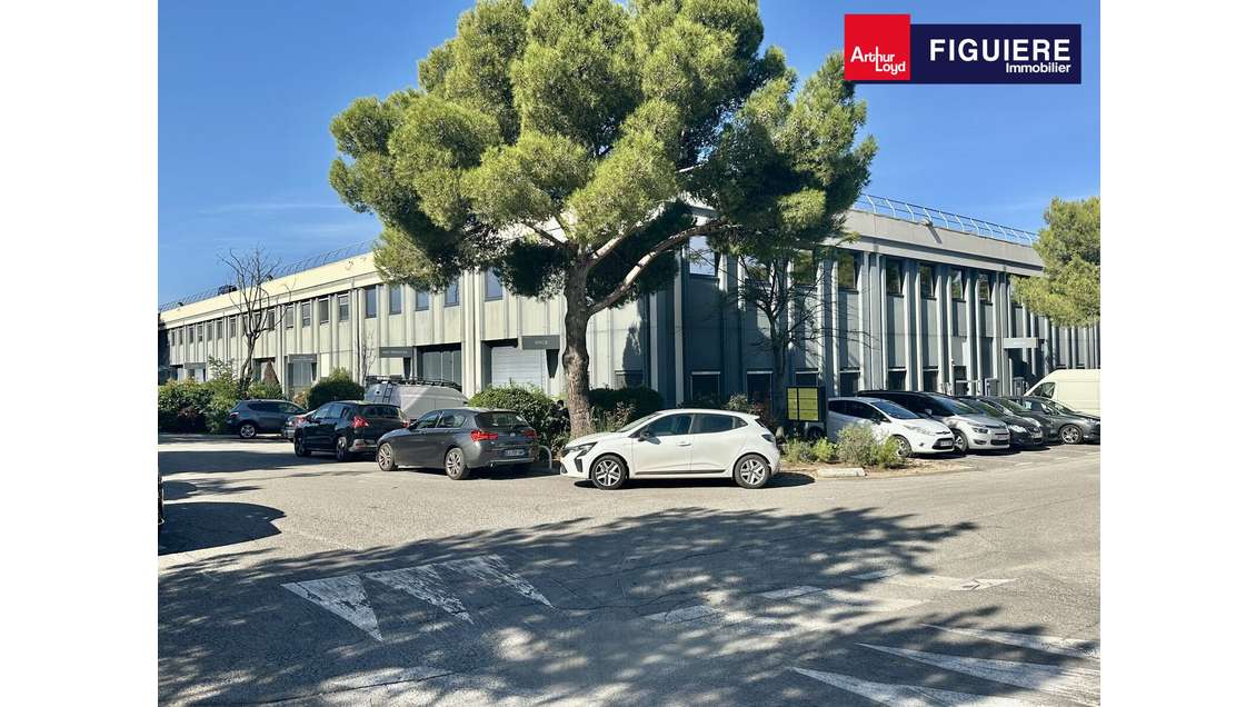 Local d'activités et bureaux à louer à Vitrolles