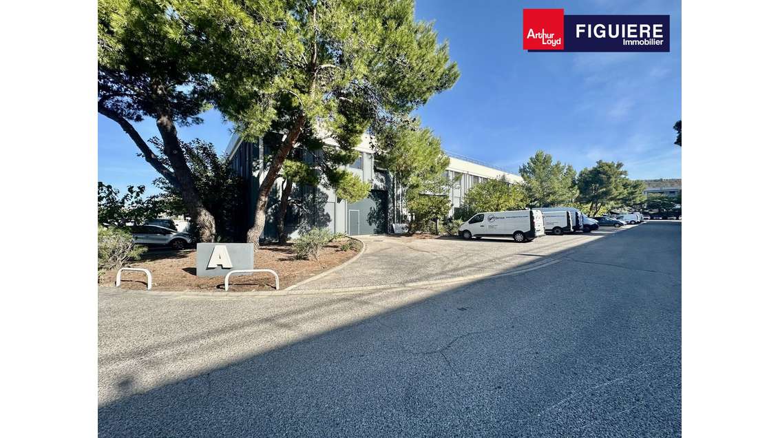 Local à louer à Vitrolles Parc de Bastide Blanche