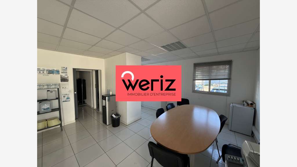 A louer bâtiment 900m² à Vitrolles ZI Estroublans 