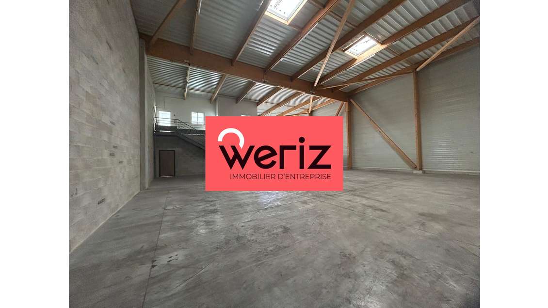 Location local d'activité 200m² à Vitrolles A7