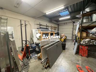Locaux d’activités 360m² à louer ZA Vitrolles
