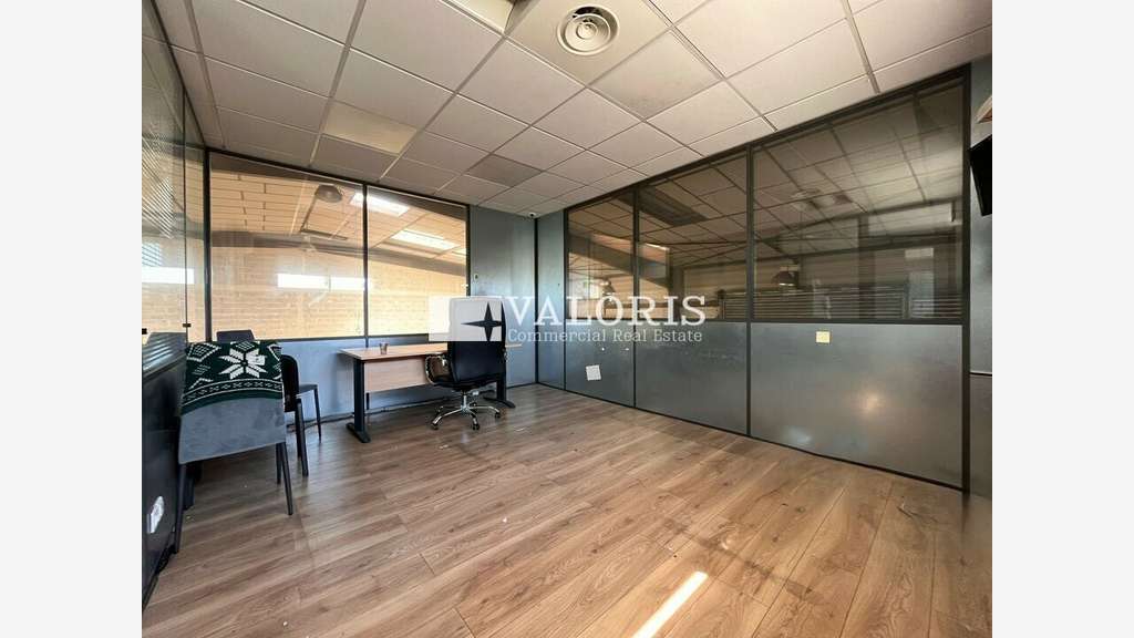 Atelier/stockage 526m² à louer ZI des Estroublans