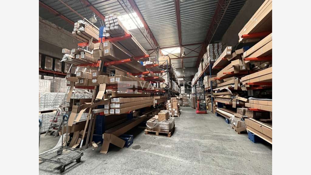 Entrepôt logistique à Vitrolles ZI des Estroublans