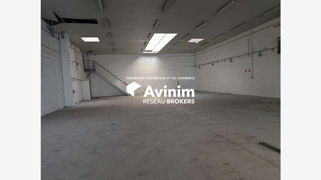 A louer local d'activités 490m² en zi à Vitrolles