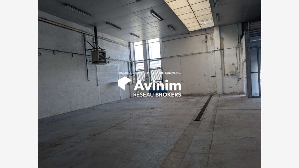 Local d'activité de 490m² à louer en ZI Vitrolles