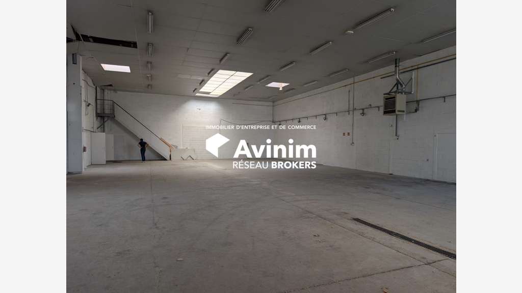 Local d'activité de 490m² à louer en ZI Vitrolles