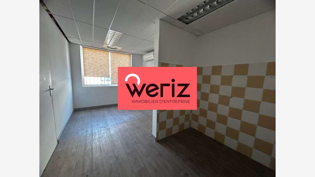 Locaux d'activité - entrepôt de 100 m² non divisib