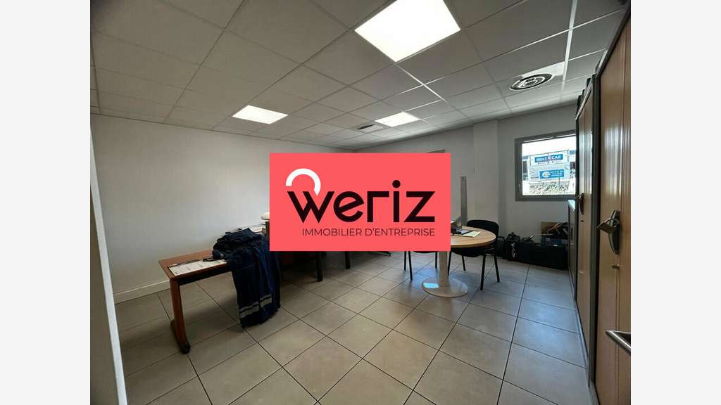 A louer local activité 1365m² Vitrolles empl strat