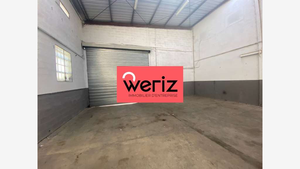 Loue local d'activité bureaux 400m² Vitrolles A7