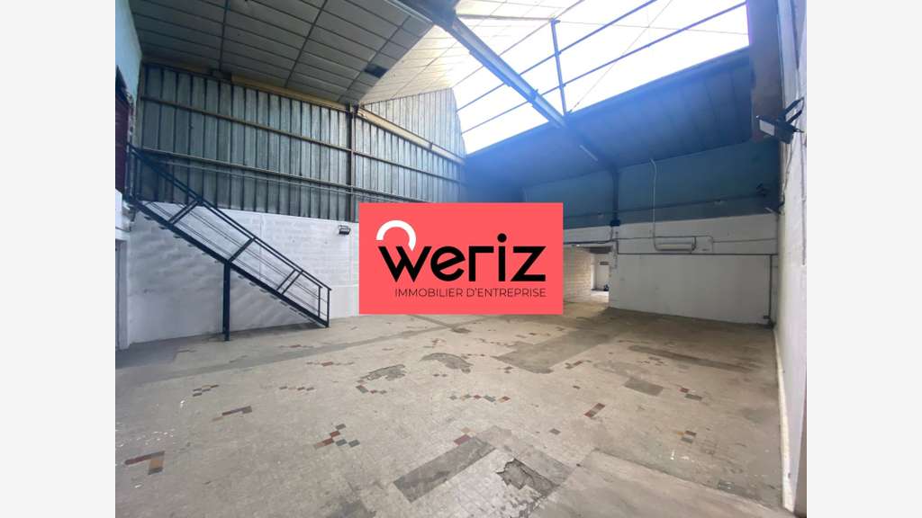 A louer local d'activité 682m² sécurisé Vitrolles