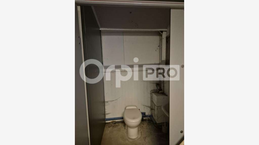 Local d'activité 200m² à louer à Vitry-le-François