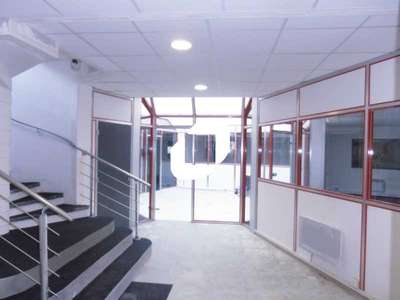 Location Locaux d'activités - Entrepôts à Voisins-le-Bretonneux