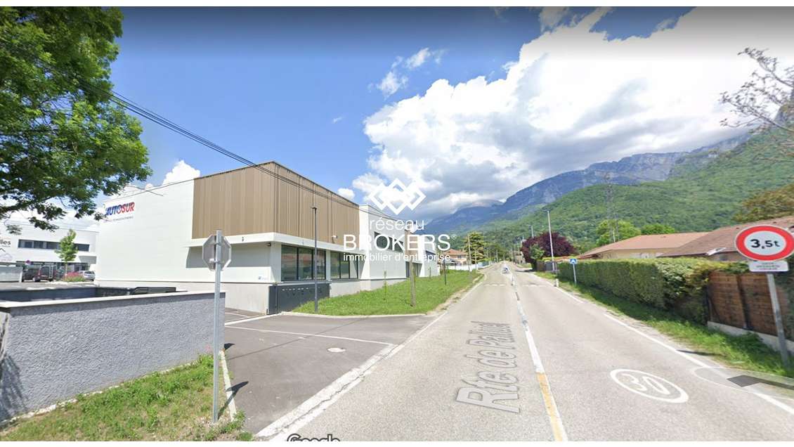 A louer local d'activité 418m² à Voreppe
