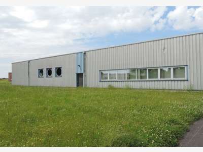 Local d'activités à vendre ou à louer – 600 m² – p
