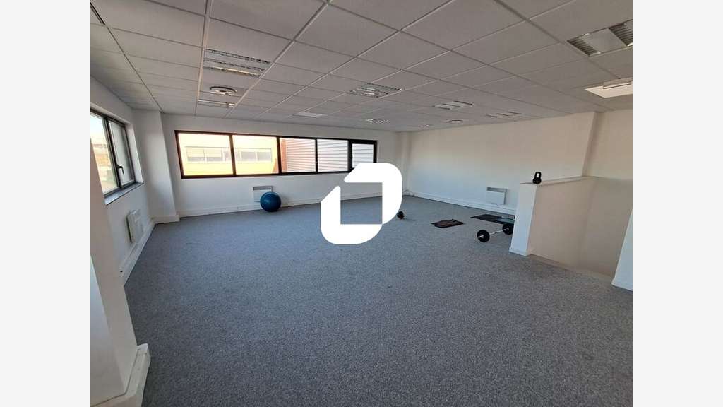 A louer Local d'activité 542m² Wambrechies