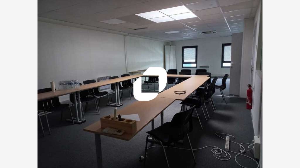 A louer Local d'activité 626m² Wasquehal