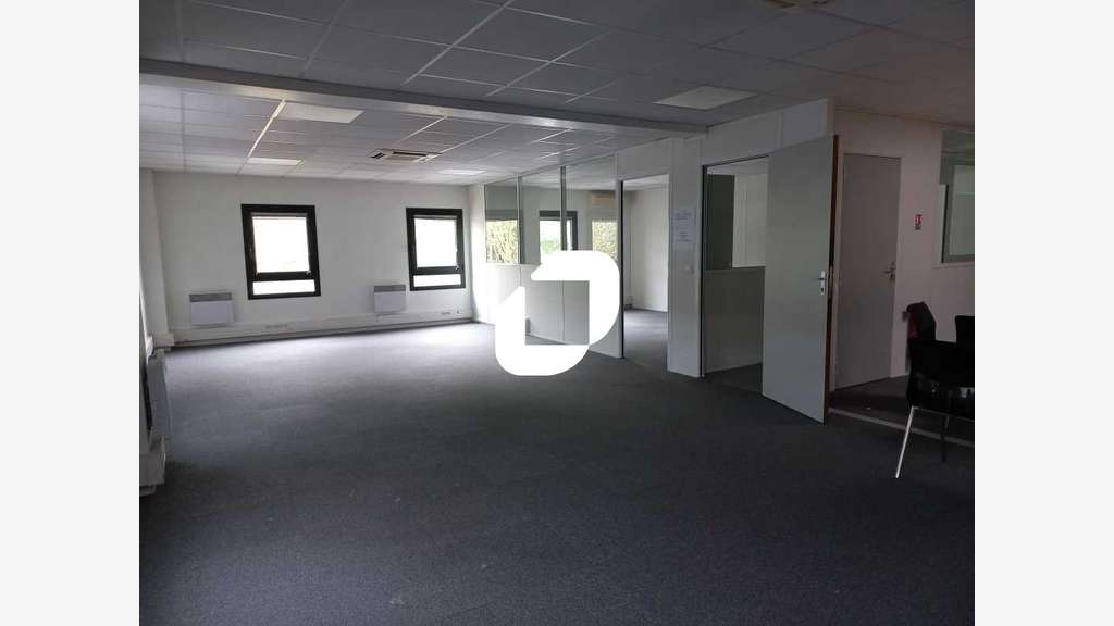 A louer Local d'activité 626m² Wasquehal