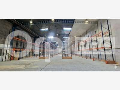 Entrepôt 1351m² à louer à Wissous