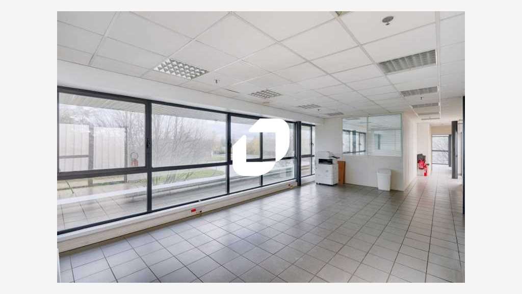 A louer Local d'activité 8047m² Wissous