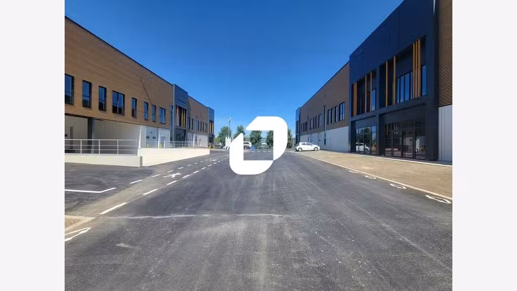 A louer Local d'activité 9501m² Wissous