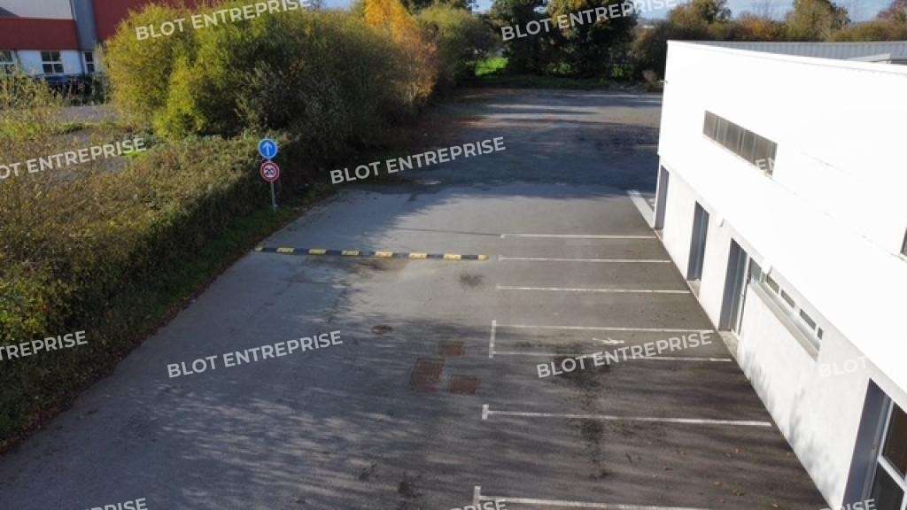 A louer local d'activités de 450m² à Yffiniac