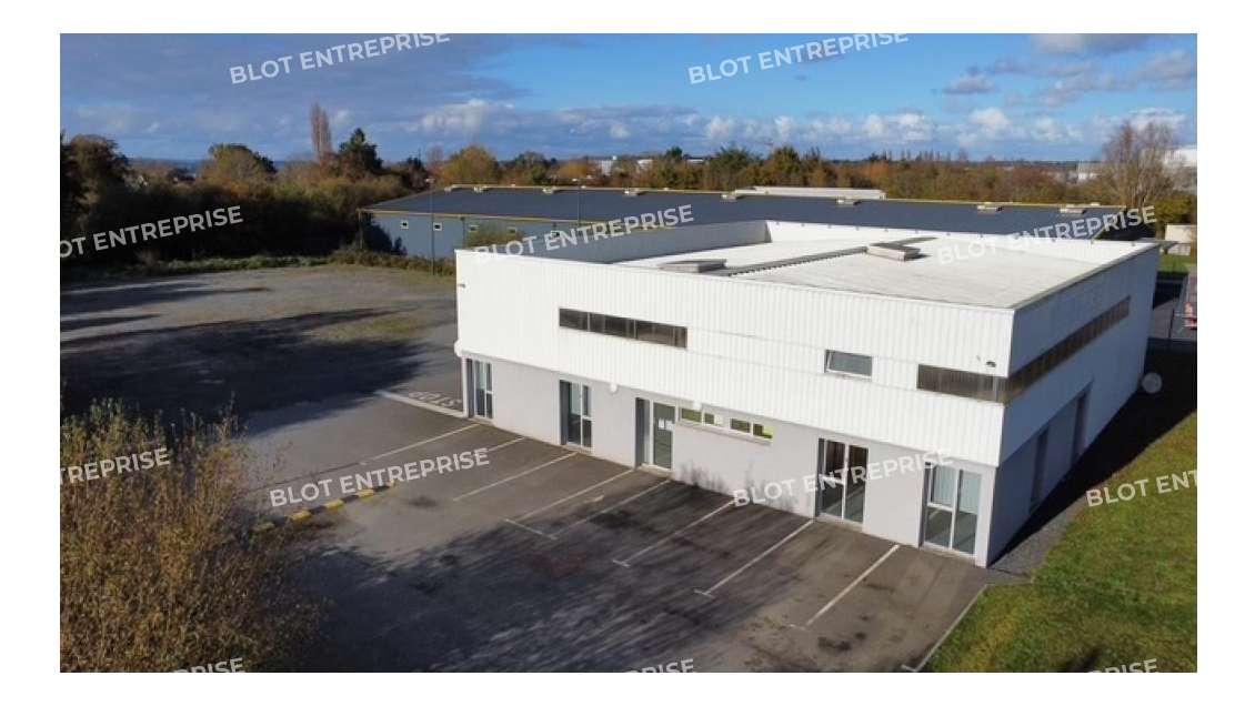 A louer local d'activités de 450m² à Yffiniac