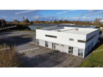 Location Locaux d'activités - Entrepôts à Yffiniac