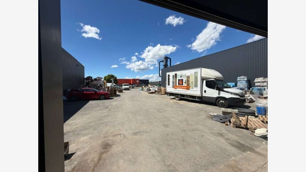 Bâtiment 500m² à louer à Montpellier Ouest