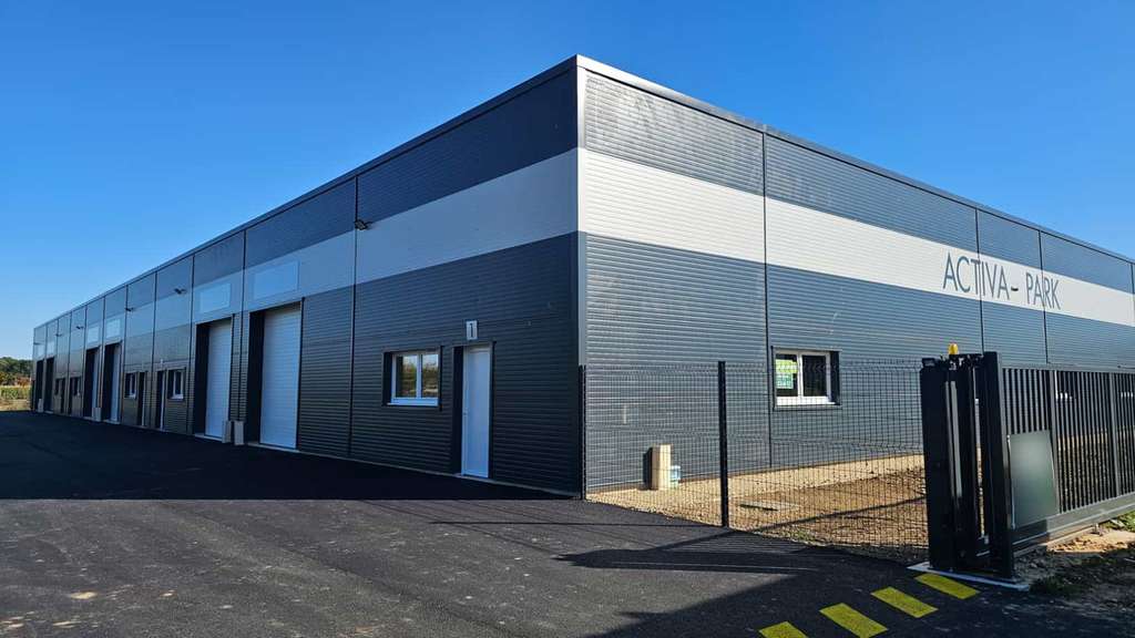 À louer locaux d'activités de 99 et 144m² à Fécamp