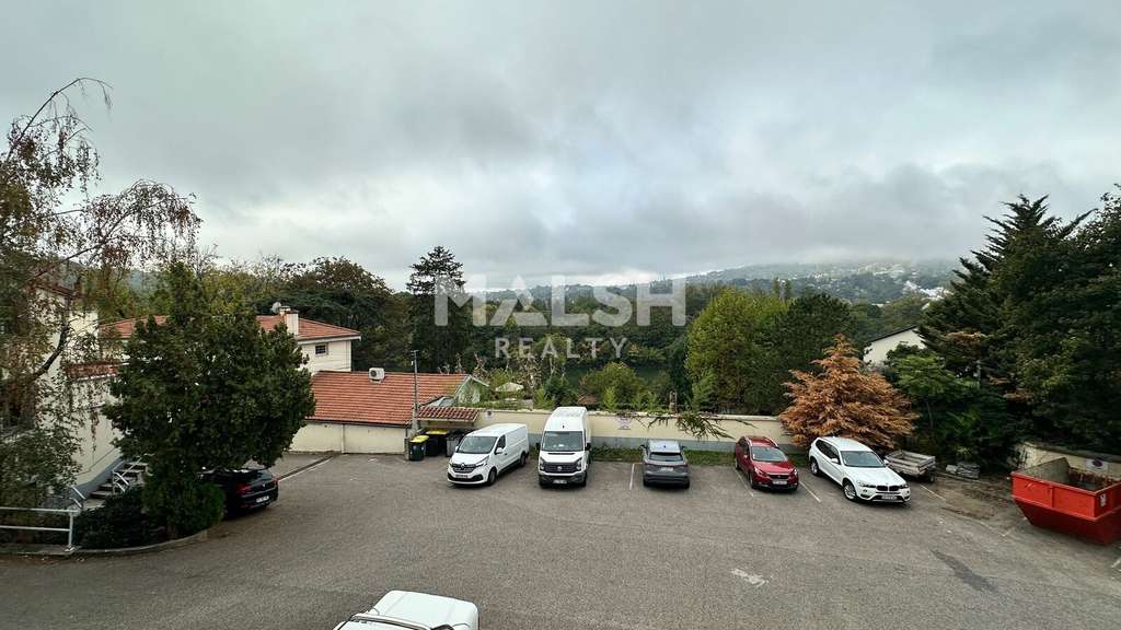 Local 283m² à louer à Fontaines-sur-Saône