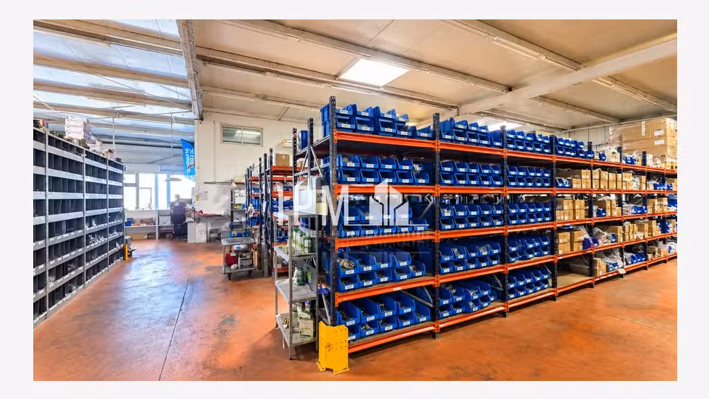 A louer local d'activité 1250m² ZAC de Gémenos