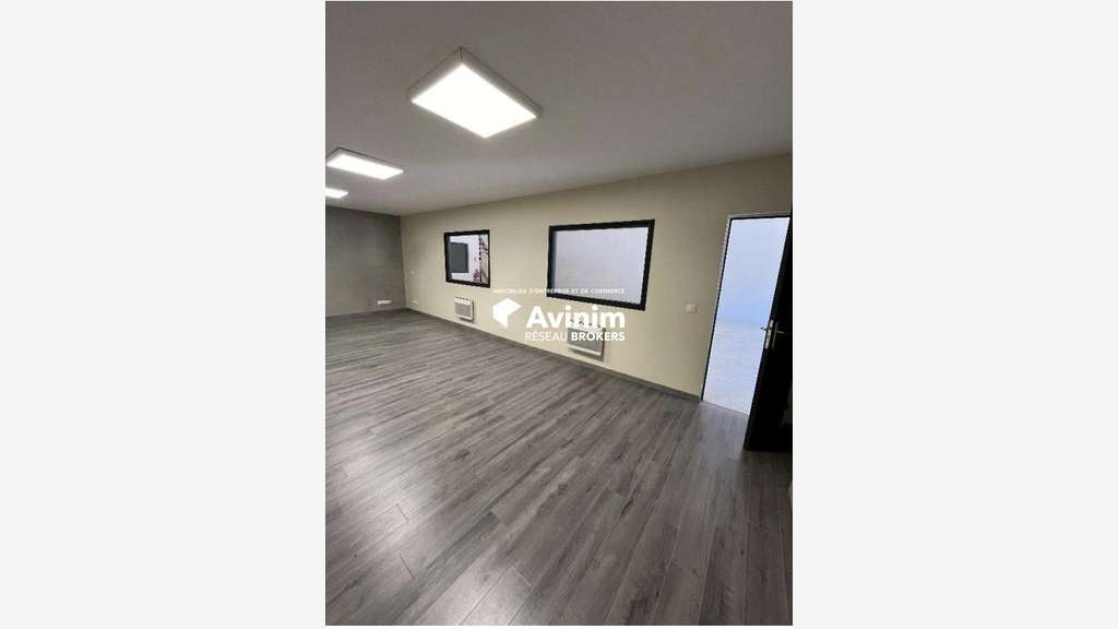 A louer local 372m² à Gémenos ZA Plaine de Jouques