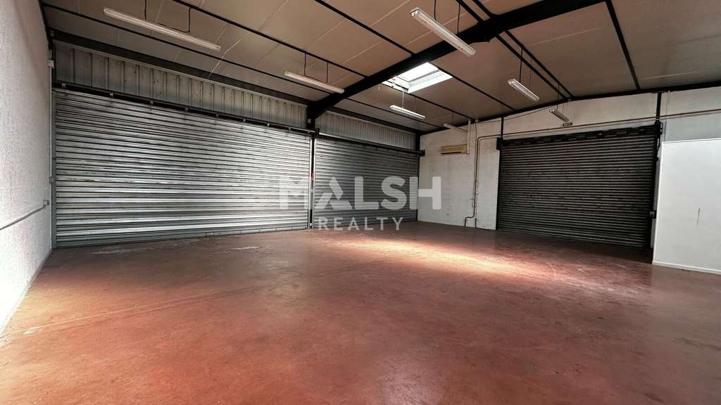 Local d'activité bureaux de 400m² à louer à Genay